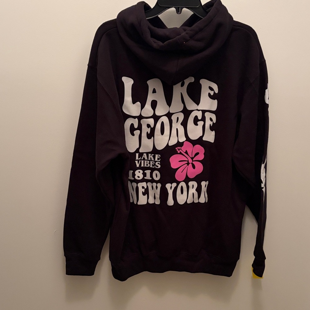 NWT Black Hoodie Sweatshirt with Lake George graphics - Picture 3 of 8